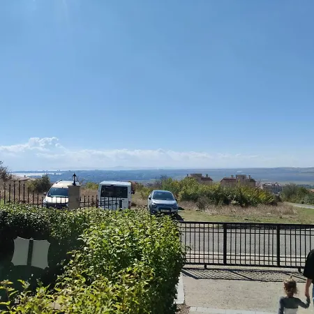 Bay View Villas/rada فيلة *